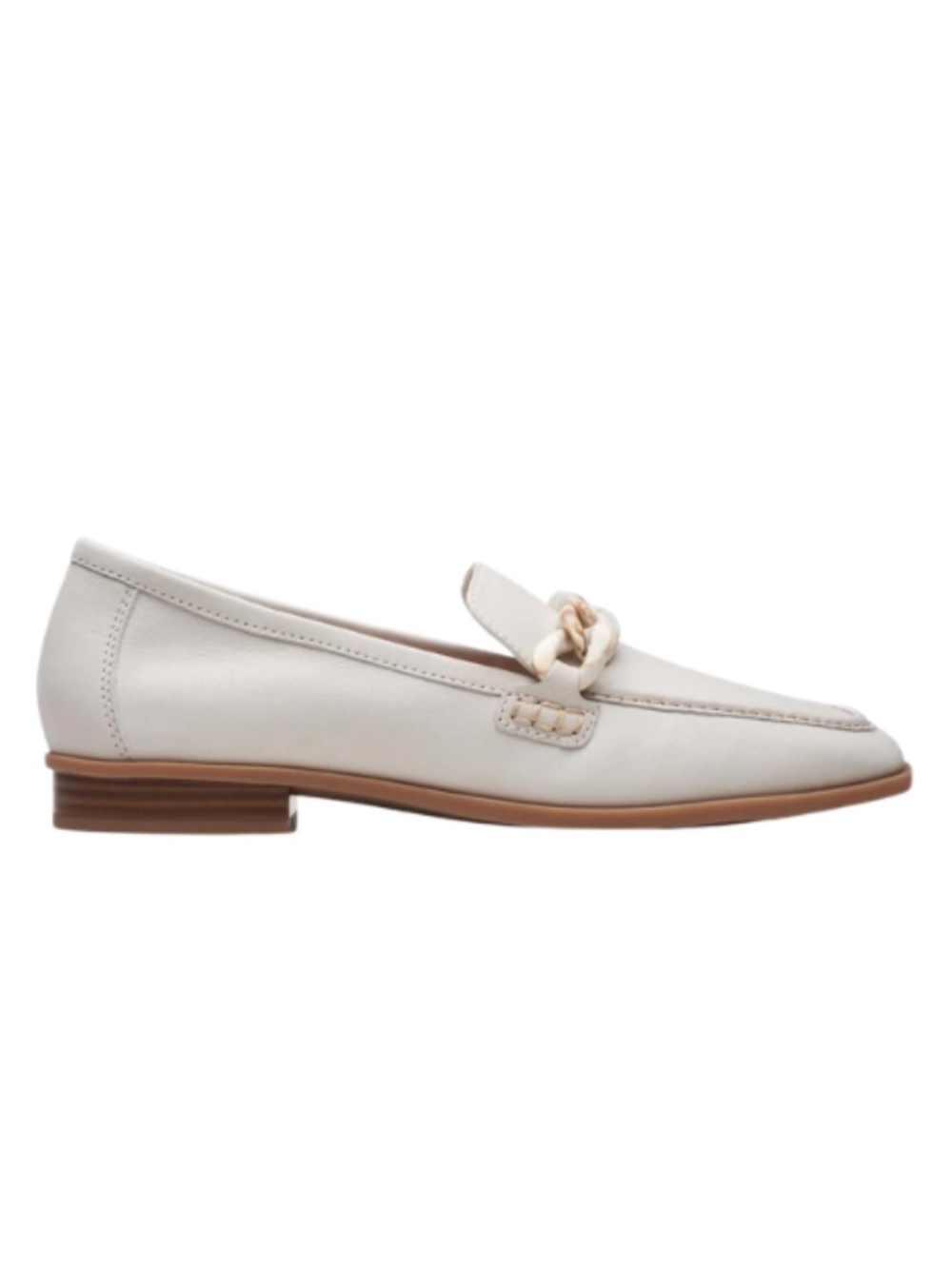 Womens Clarks Sarafyna Iris Loafer in White Leather. 26171042